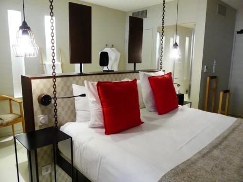 Hotel Pont Levis - Franck Putelat - image 10