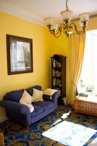 17 Wilmington Square - image 10
