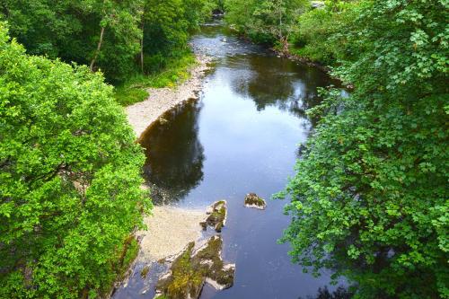 Bridge of Cally Hotel