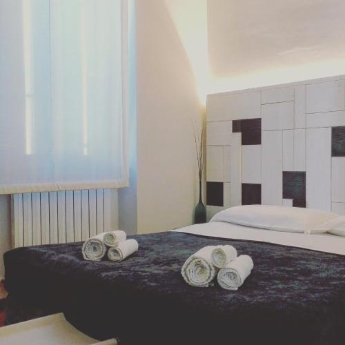 Largo Fileni 7 Room Type - Double Room with Private Bathroom