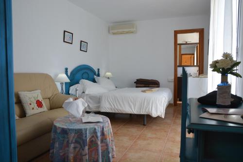 Hotel Al-Andalus - image 3