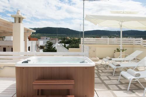 Hot tub, Antica Via Roma B&B E RELAX in Montalbano