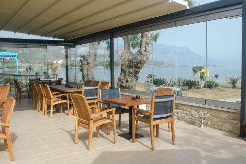 Restaurant, Nautilus Bay Hotel in Kissamos