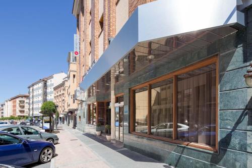 Hotel Exe Reina Isabel - main image