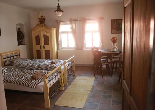 Double or Twin Room with Private Bathroom image 10