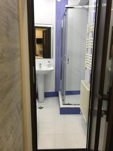 Hobby Hotel - image 2