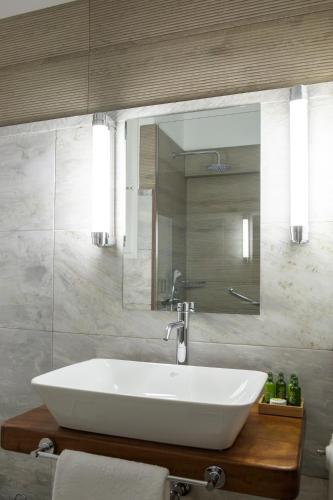Luxury three bedroom Apartment in Kolonaki - image 6
