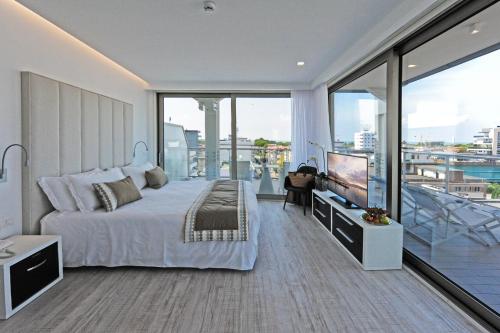 เบลลินี เรอแล (Bellini Relais) in ลิญญาโน ซับเบียโดโร