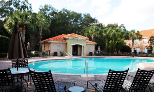 B&B Kissimmee - 4Bd Sleeps 9 w Jacuzzi Close to Disney @ Compass Bay 5113C - Bed and Breakfast Kissimmee