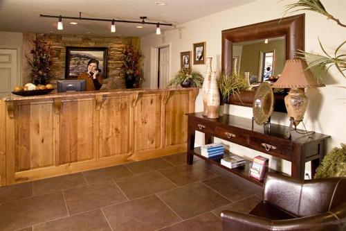 Claridge Inn - St. George Stop at Claridge Inn - St. George to discover the wonders of St. George (UT). The property offers guests a range of services and amenities designed to provide comfort and convenience. To be found at t