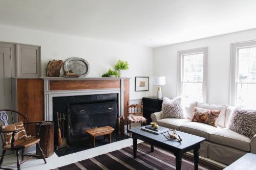 Squire Tarbox Inn - image 6
