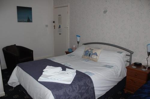 The Lyndsay Guest House - image 3