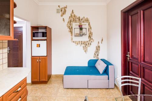 High Castle Apartment - image 5