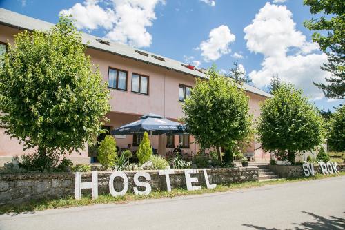 Hostel Sveti Rok, Pension in Sveti Rok bei Štikada