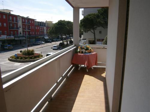 Two-Bedroom House image 7