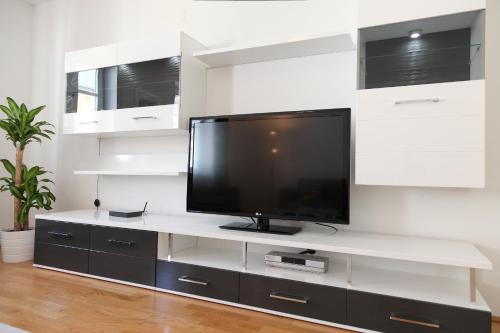 100 m2 Sunny Apartments - Schoenbrunn - image 2