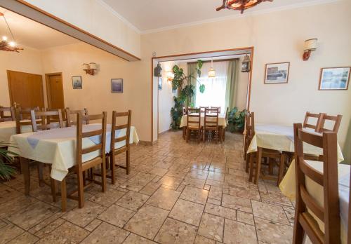 Restorāns, Stella Maris Accommodation in Klenovica