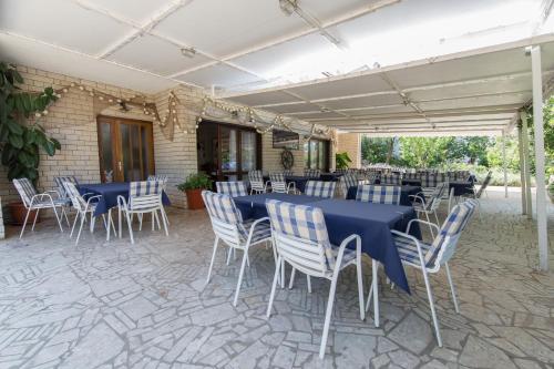 Restorāns, Stella Maris Accommodation in Klenovica
