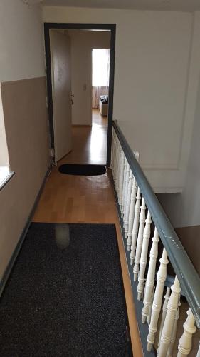 Central Apartment Krefeld - image 8
