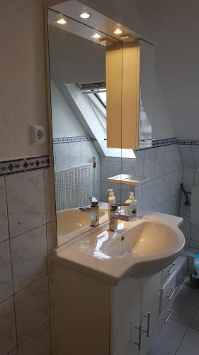 Central Apartment Krefeld - image 6
