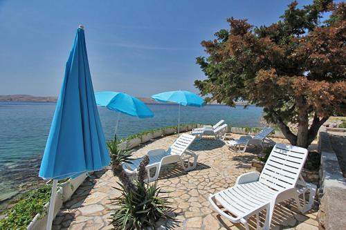 Beachfront Apartments Baricevic with Pool