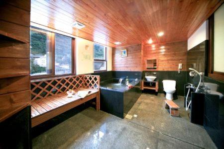 名庐假期大饭店 名庐假期大饭店