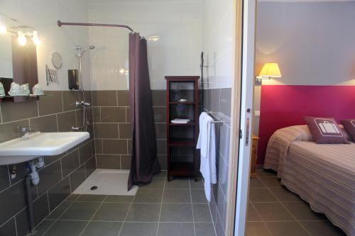 Hotel Restaurant Le Vieux Moulin Motel Restaurant Le Vieux Moulin is perfectly located for both business and leisure guests in Gignac. The hotel offers a high standard of service and amenities to suit the individual needs of all trav