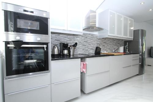 4 bedroom townhouse 1st line Los Naranjos Golf course