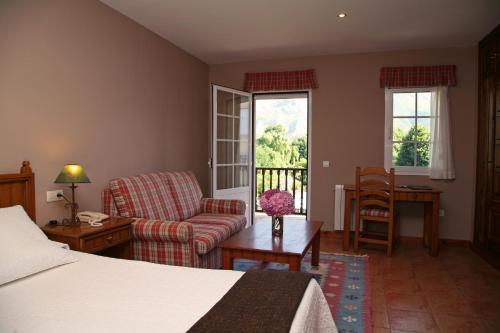 Twin Room with Balcony