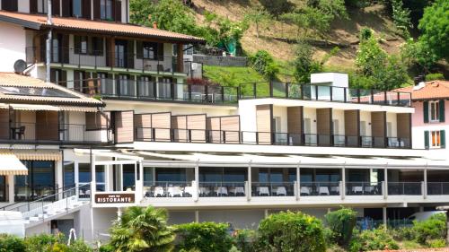 Balcony/terrace, Hotel Ristorante Stampa in Cadegliano-Viconago