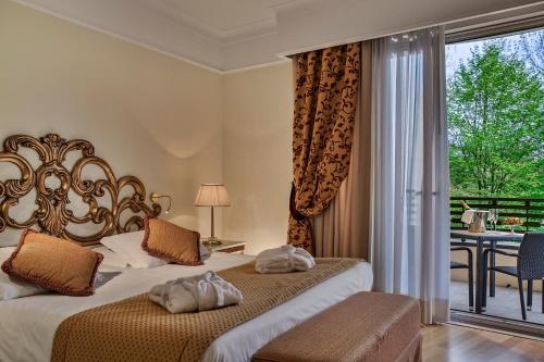 2 twin beds