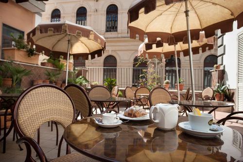 Albergo del Golfo in Historical Center