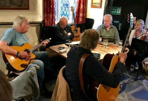 Jolly Sailor Inn - image 2