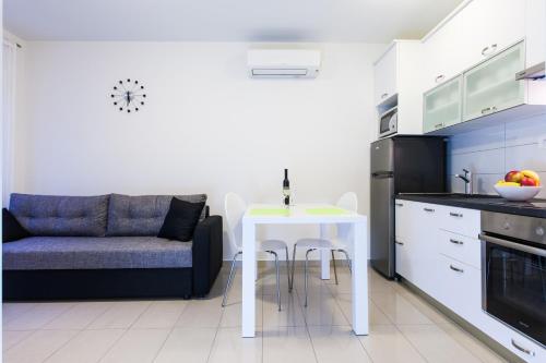 Apartments Kalelarga 5