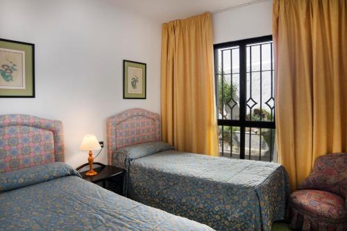 Apartamentos Perla Marina - image 12