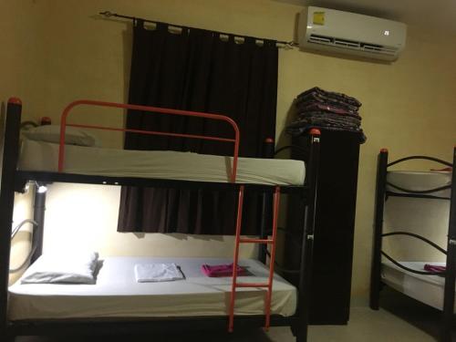 1 twin bed