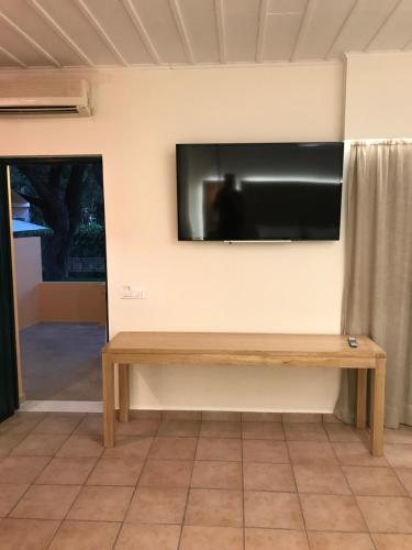 Ammos Beachfront Luxury Rooms - Adults only - main image