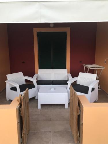 Ammos Beachfront Luxury Rooms - Adults only - image 5