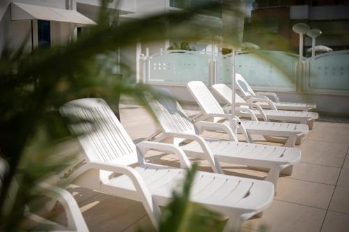 International Beach Hotel - image 12