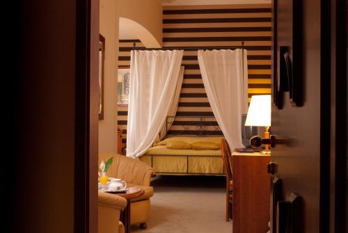 Hotel Roma - image 4