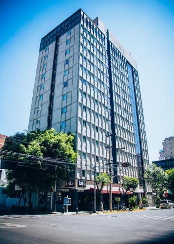 라일라 호텔 CDMX - 출입구