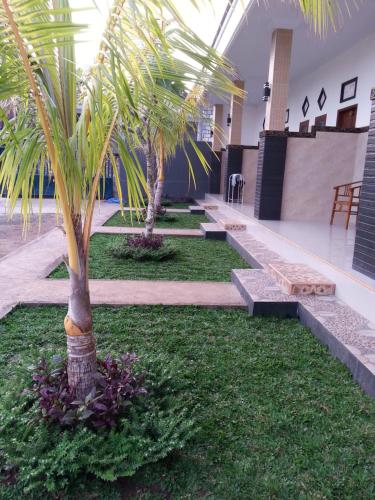 Double Room with Patio image 7