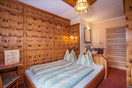 1 twin bed