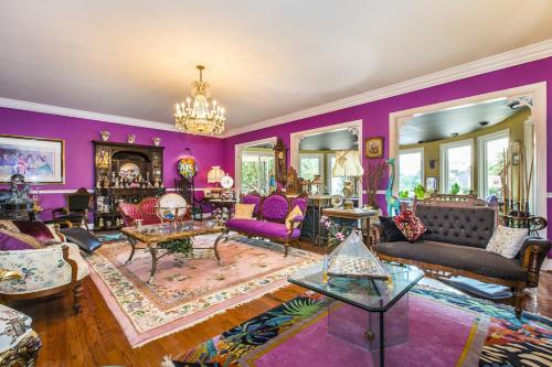 Matthews Manor Bed & Breakfast, Charlotte