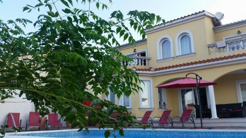 Villa Rosana - main image