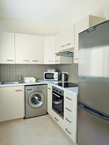 APARTMENT 12 KITION