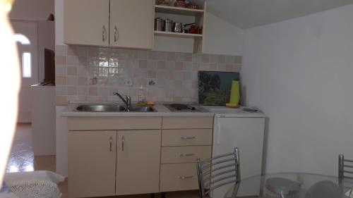  Apartment Branka in Gornji Karin