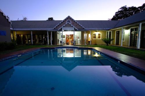 B&B Phalaborwa - Cu Guest House - Bed and Breakfast Phalaborwa