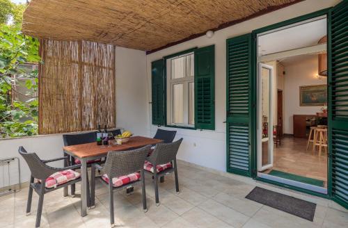 PLR-Royal luxury apartment - image 3