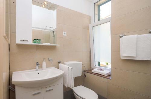 PLR-Royal luxury apartment - image 5